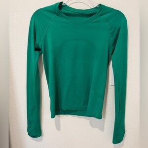 Lululemon Green Long Sleeve Top